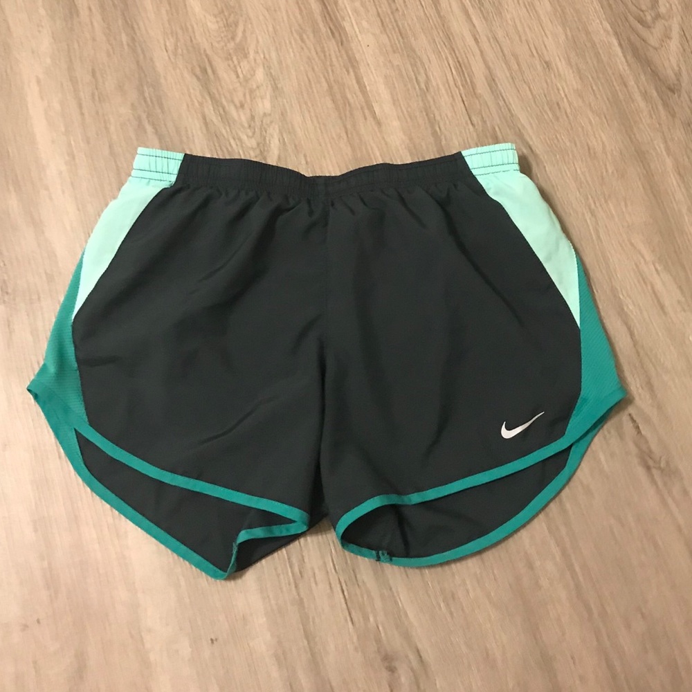 Nike Dri-fit Tempo Shorts Green Grey XS